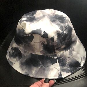 Juicy Couture Tie dye Bucket Hat